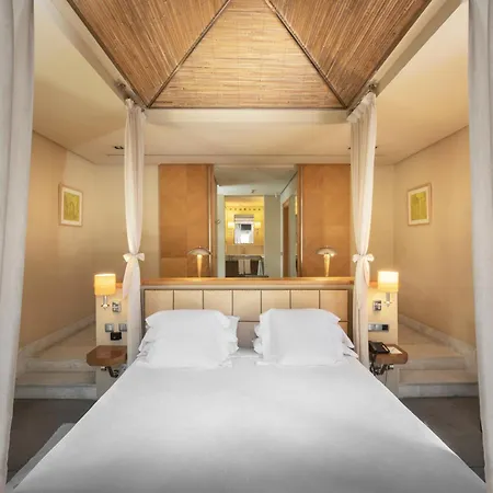 Hotel The At Bahia Del Duque 5*