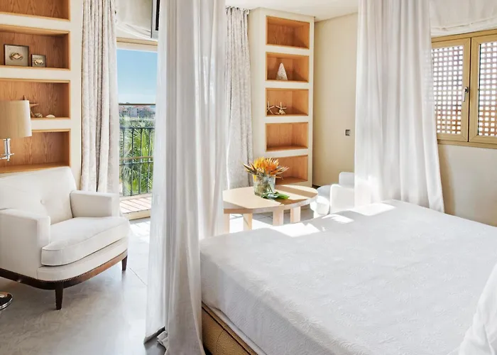 The At Bahia Del Duque 酒店